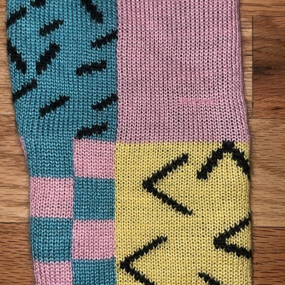 Tipsy Elves Sportswear Women’s Size Small Sweater Quilt Pattern Ski Snowboard - Picture 10 of 12